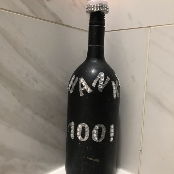 A Cornucopia of Plenty of Upcycled Vases. - Picture 10 of 17